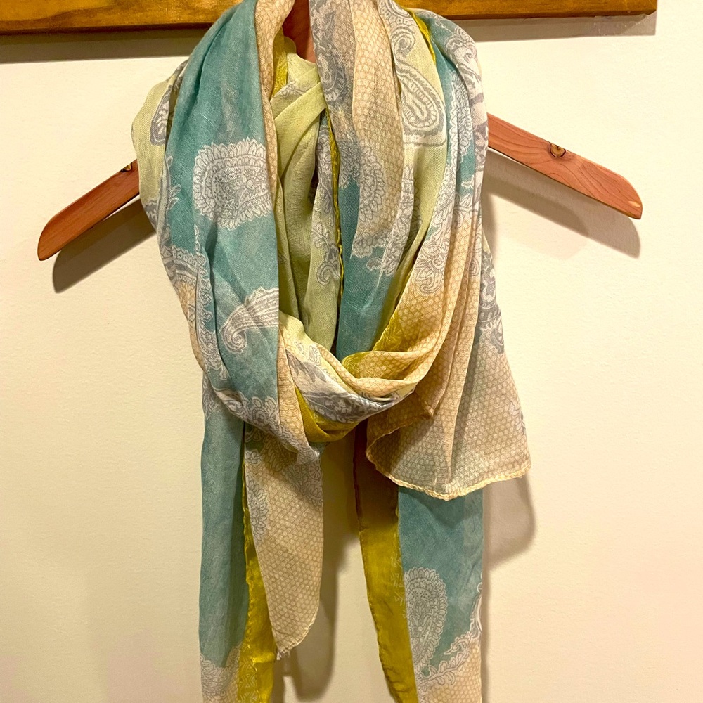 Multi-colored scarf.